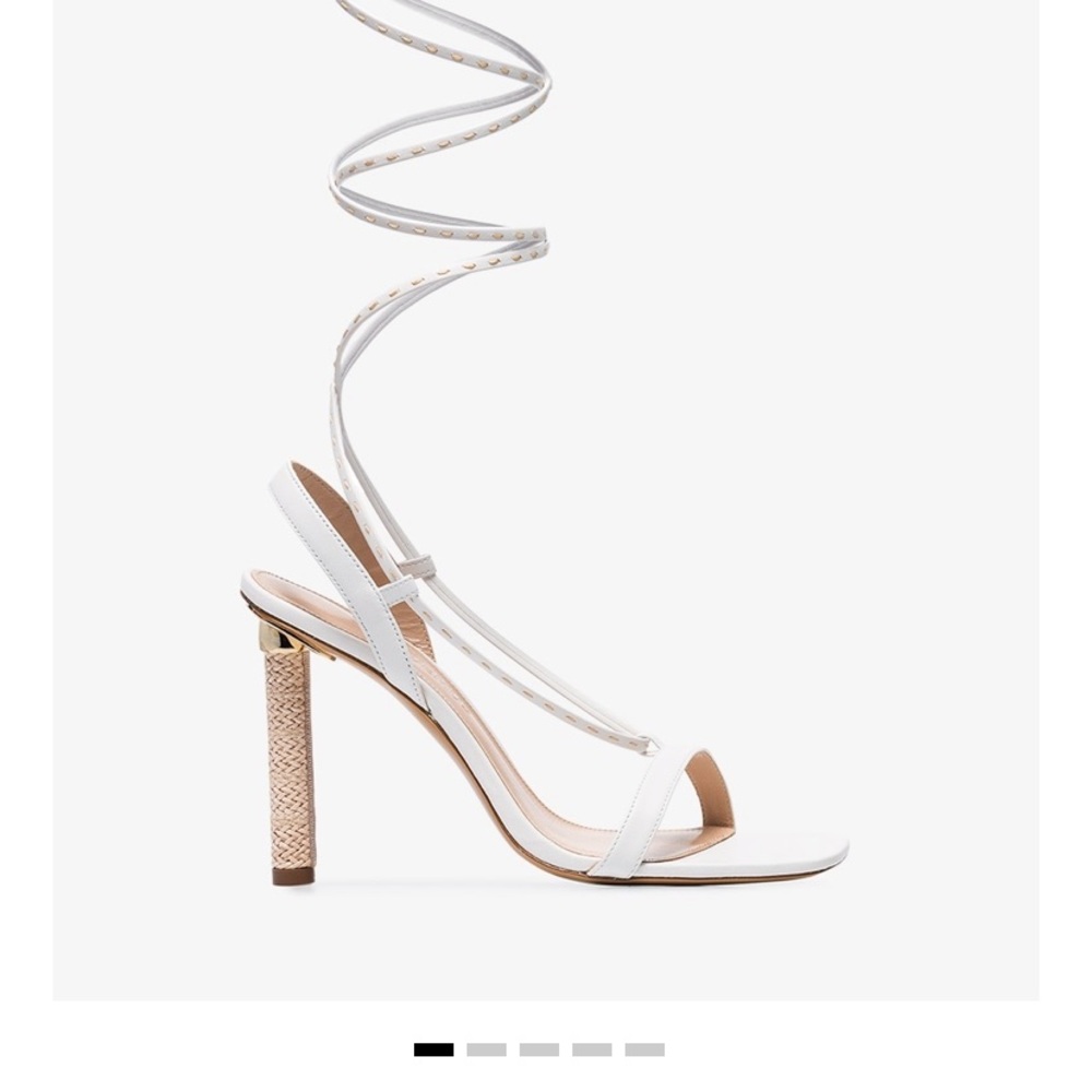 Jacquemus in search of😭 - Picture 1 of 5